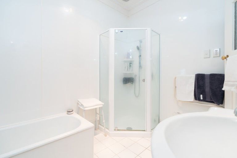 Photo of property in 10 Te Anau Avenue, Hataitai, Wellington, 6021