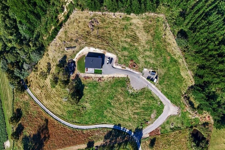 Photo of property in 64 Golf Road, Wakefield, 7025