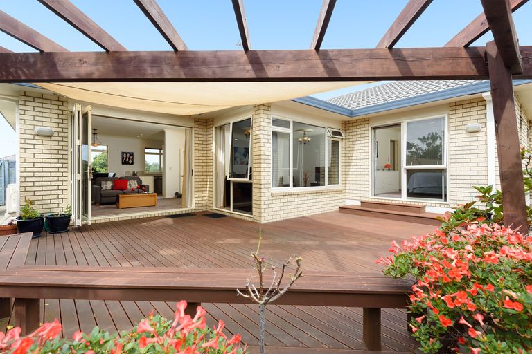 Photo of property in 48 Aranui Drive, Papamoa Beach, Papamoa, 3118