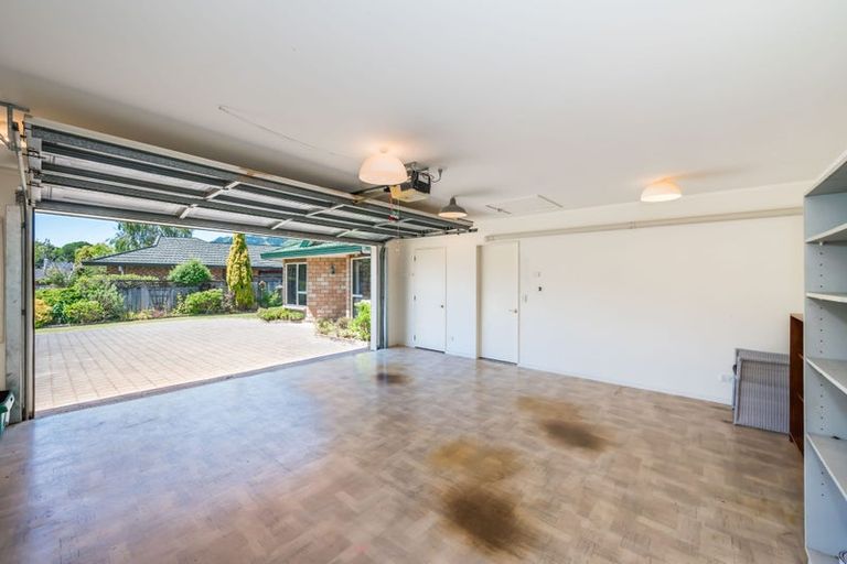 Photo of property in 25 Awanui Drive, Waikanae, 5036
