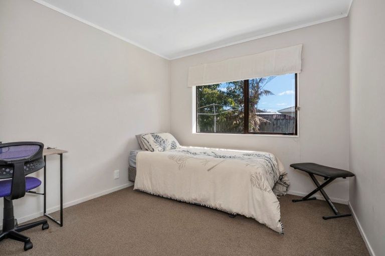 Photo of property in 2/57 Pemberton Crescent, Greerton, Tauranga, 3112