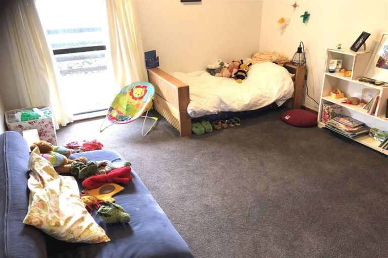 Photo of property in 155 Major Hornbrook Road, Mount Pleasant, Christchurch, 8081