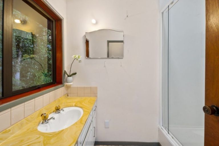 Photo of property in 68 Hauraki Terrace, Pukawa Bay, Turangi, 3381