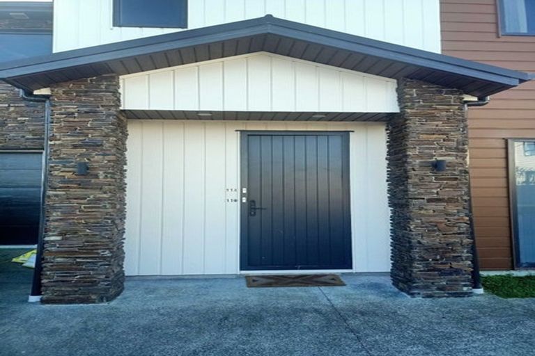 Photo of property in 11 Wyon Way, Flat Bush, Auckland, 2016