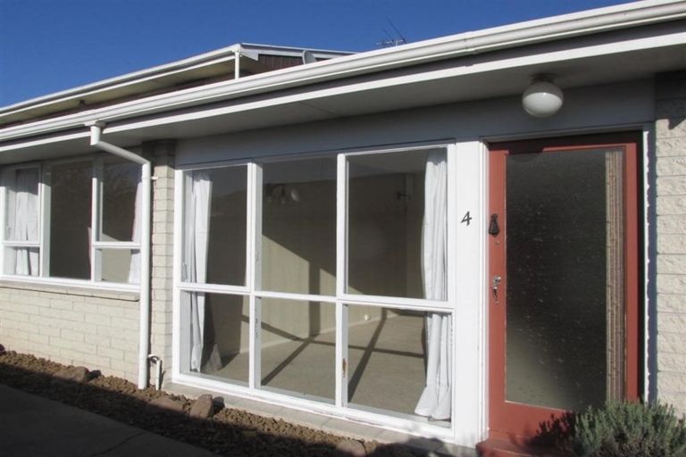 Photo of property in 4/11 Peverel Street, Riccarton, Christchurch, 8011