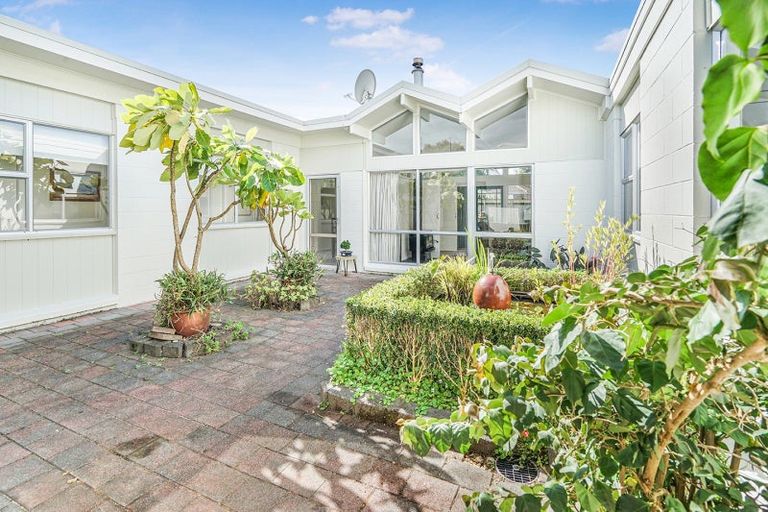 Photo of property in 24 Bernard Street, Chedworth, Hamilton, 3210