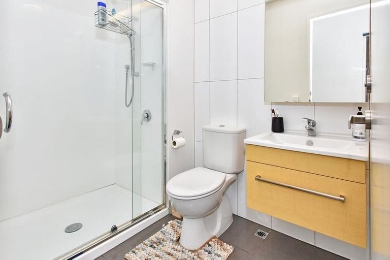 Photo of property in Twin Towers, 708/17 Putney Way, Manukau, Auckland, 2104