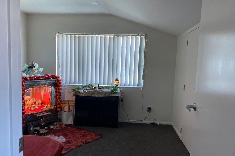Photo of property in 32d Kenderdine Road, Papatoetoe, Auckland, 2025