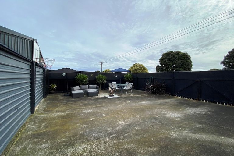Photo of property in 74 Tauhuri Street, Manaia, 4612