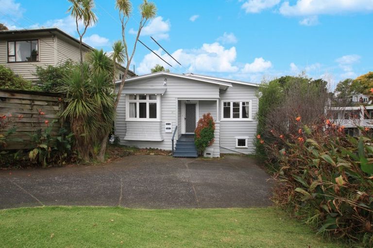 Photo of property in 37 Turakina Street, Grey Lynn, Auckland, 1021