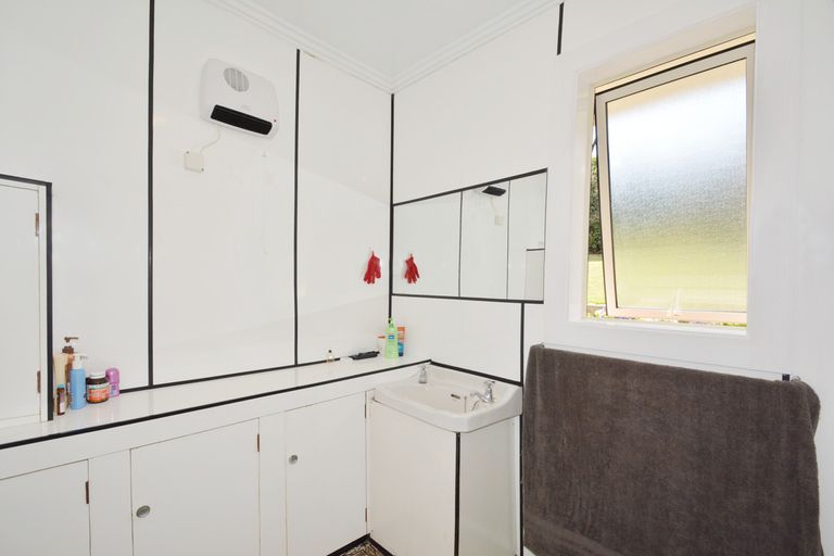 Photo of property in 58 Tower Avenue, Waverley, Dunedin, 9013