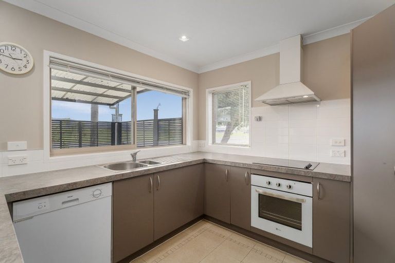 Photo of property in 58 Whitby Avenue, Whitianga, 3510