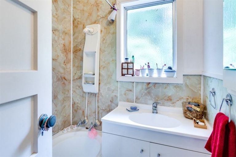 Photo of property in 1400 Taihape Road, Sherenden, Hastings, 4179