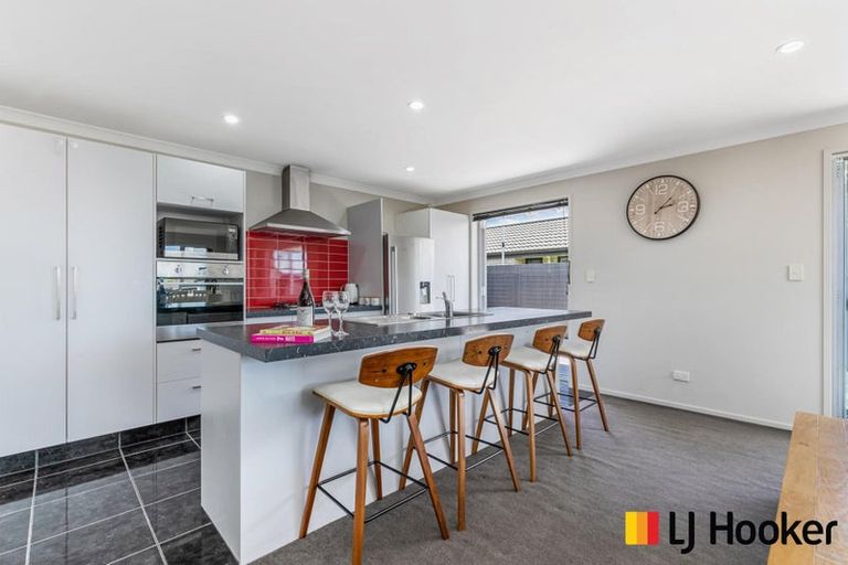 Photo of property in 39 Sunningdale Street, Wattle Downs, Auckland, 2103