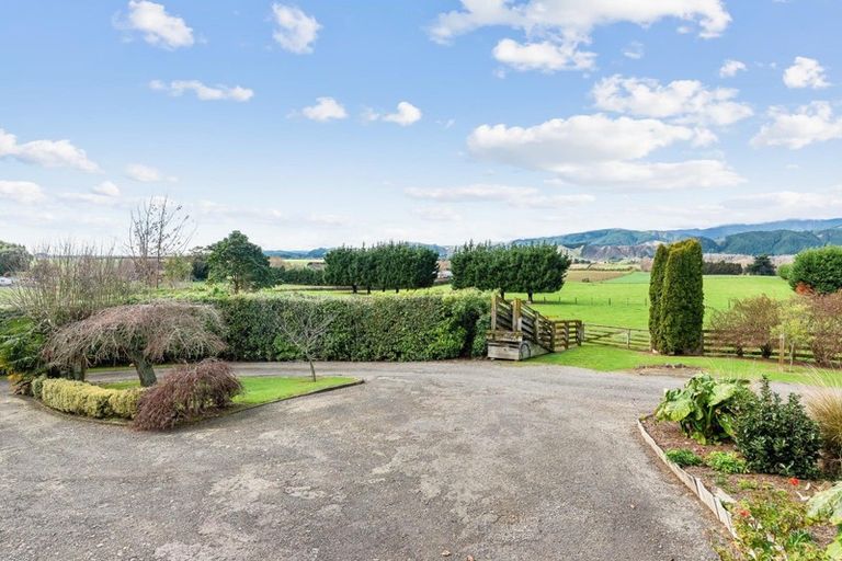 Photo of property in 55 Takapu Road, Manakau, Levin, 5573