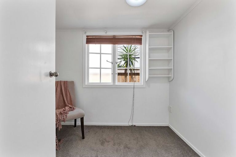 Photo of property in 25a Saxton Road, Upper Vogeltown, New Plymouth, 4310