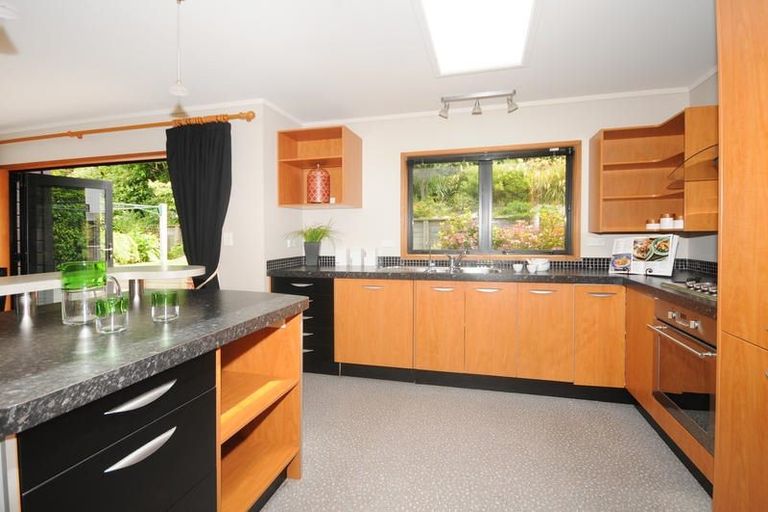 Photo of property in 25 Alanbrooke Place, Karori, Wellington, 6012