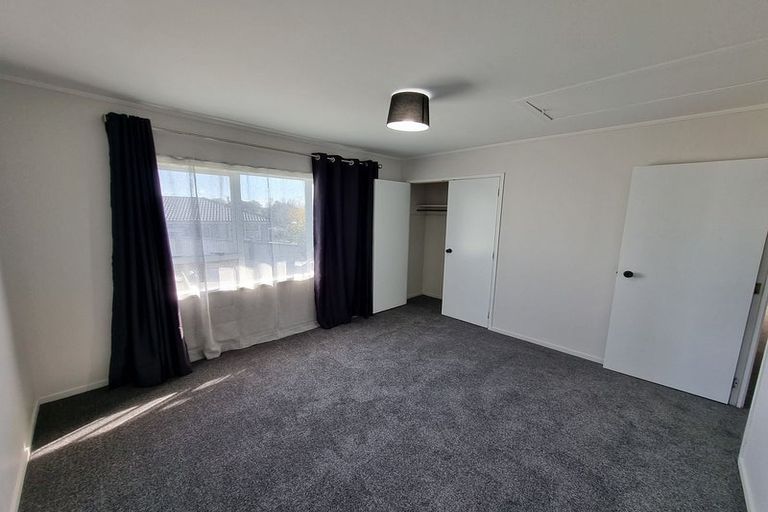 Photo of property in 24 Moncrieff Avenue, Clendon Park, Auckland, 2103