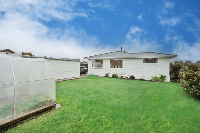 Photo of property in 44 Lothian Crescent, Strathern, Invercargill, 9812