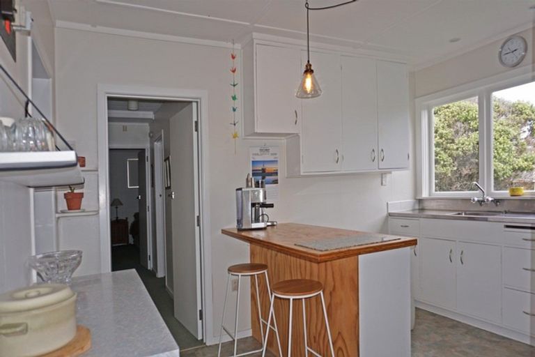 Photo of property in 123-125 Tiro Tiro Road, Levin, 5510