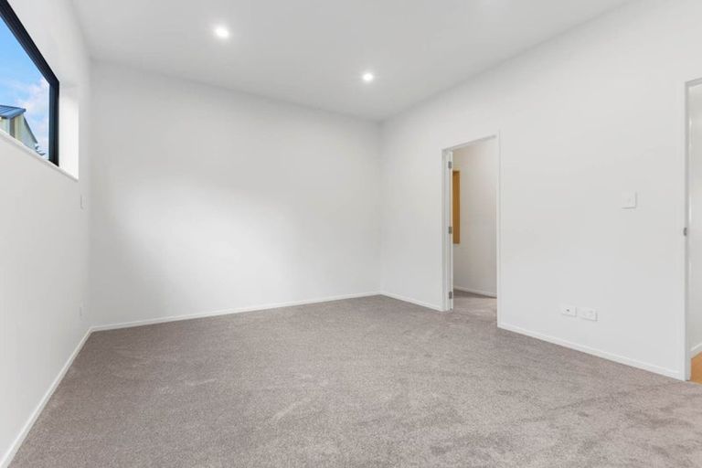 Photo of property in 5 Piringa Road, Pukekohe, 2120