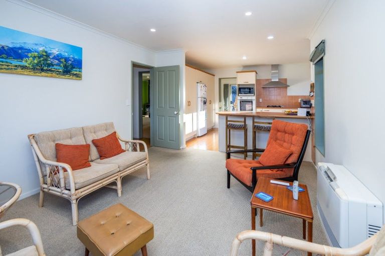 Photo of property in 15 Roderick Place, Rototuna, Hamilton, 3210