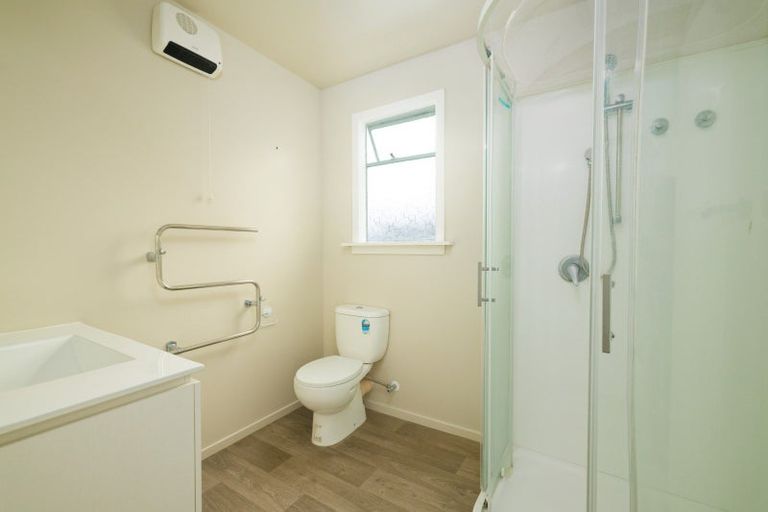 Photo of property in 8/132 Esplanade, Kaikoura, 7300