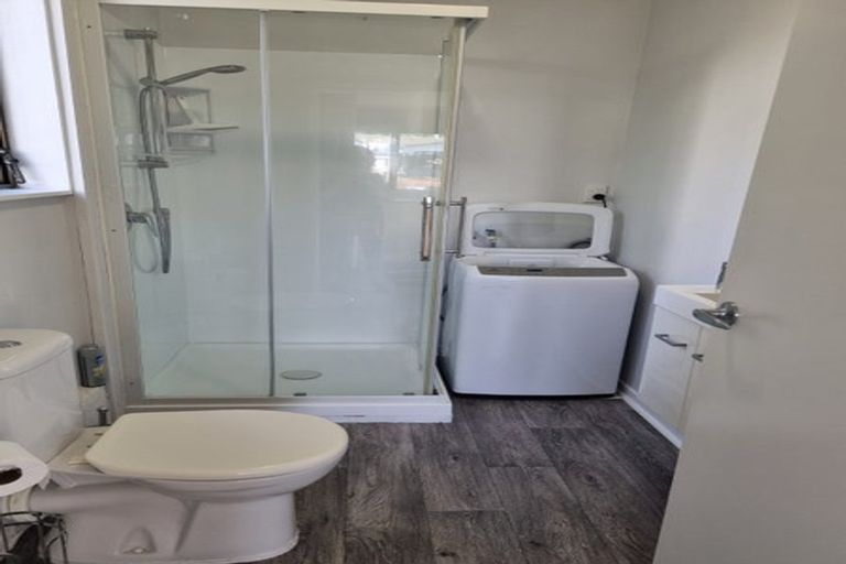 Photo of property in 8b Luke Street, Brookfield, Tauranga, 3110