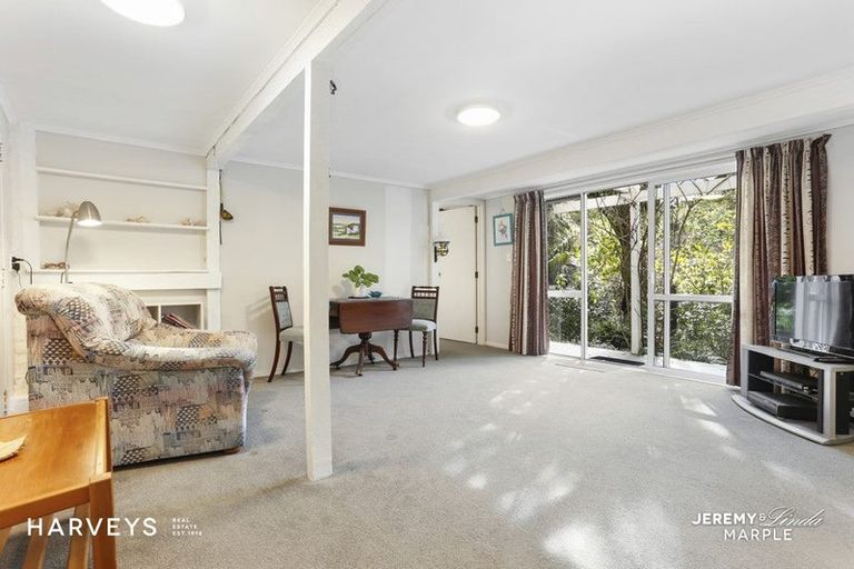 Photo of property in 310 Titirangi Road, Titirangi, Auckland, 0604