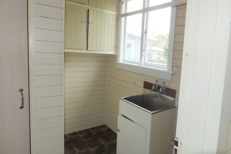 Photo of property in 227 Weston Road, St Albans, Christchurch, 8052