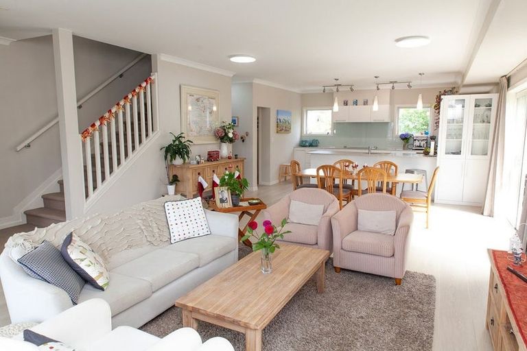 Photo of property in 43 Landmark Terrace, Orewa, 0931