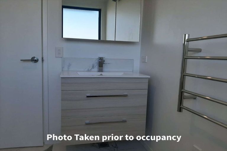Photo of property in 9/21 Karamu Street, Te Atatu Peninsula, Auckland, 0610