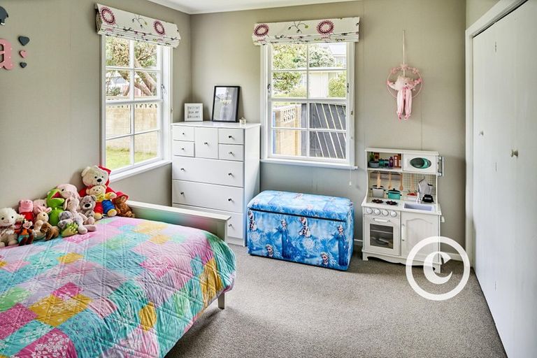 Photo of property in 7 Luff Place, Whitby, Porirua, 5024