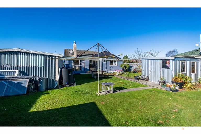 Photo of property in 56 Rhodes Street, Waimate, 7924