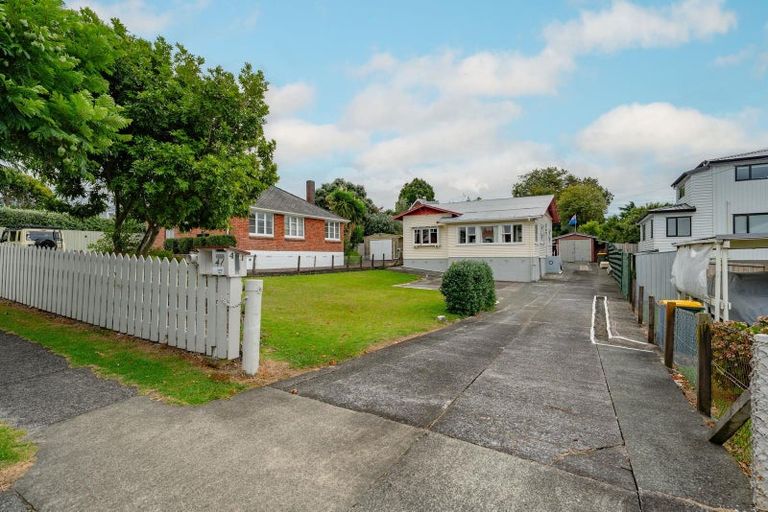 Photo of property in 41 Hutchinson Avenue, New Lynn, Auckland, 0600