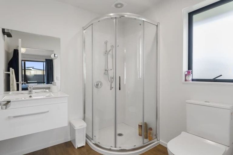 Photo of property in 4 Fearne Drive, Woodend, 7610