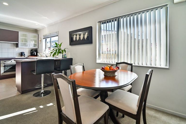 Photo of property in Parkvale Estate, 1232/8 Howard Street, Parkvale, Hastings, 4122