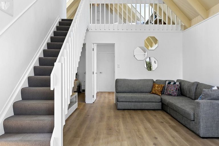 Photo of property in 12 Gladstone Grove, Richmond Heights, Taupo, 3330