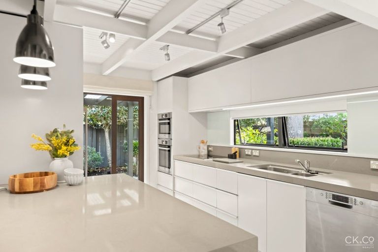 Photo of property in 32 Saint Columbans Grove, Boulcott, Lower Hutt, 5010