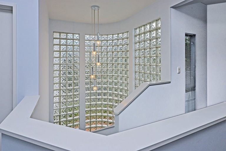 Photo of property in 132 Priestley Terrace, Bluff Hill, Napier, 4110