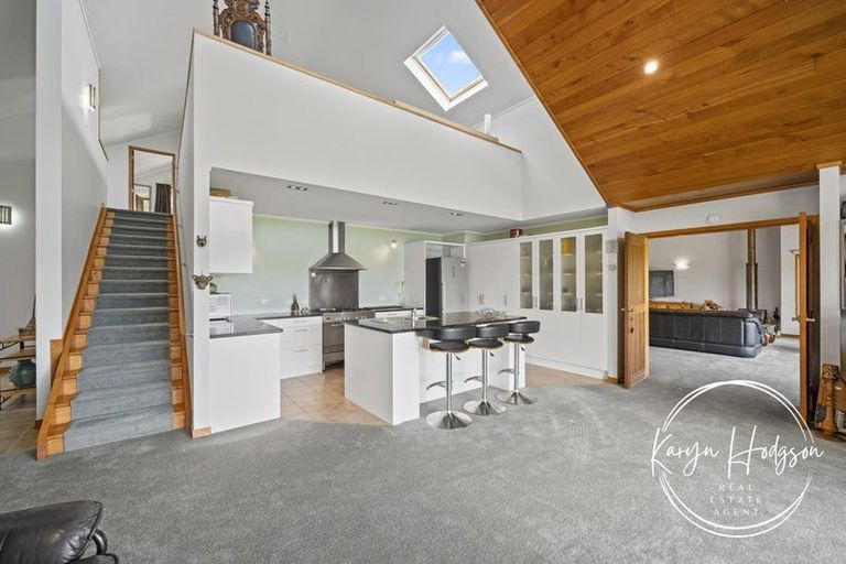 Photo of property in 87 Hurndall Street East, Maungaturoto, 0520