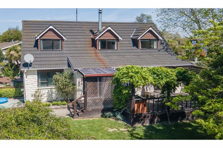 Photo of property in 12 Gibbs Drive, Woodend, 7610