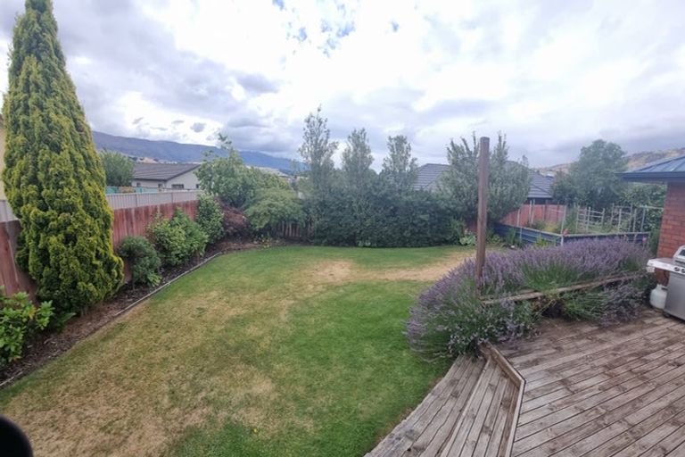 Photo of property in 79 Molyneux Avenue, Cromwell, 9310