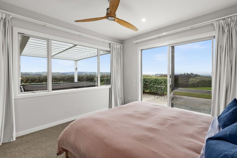 Photo of property in 22 Quarry Ridge, Poraiti, Napier, 4182