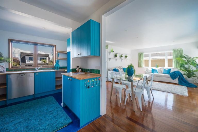 Photo of property in 2 Martin Street, Monaco, Nelson, 7011