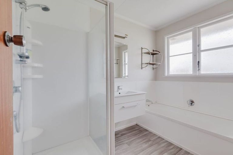 Photo of property in 39 John F Kennedy Drive, Milson, Palmerston North, 4414