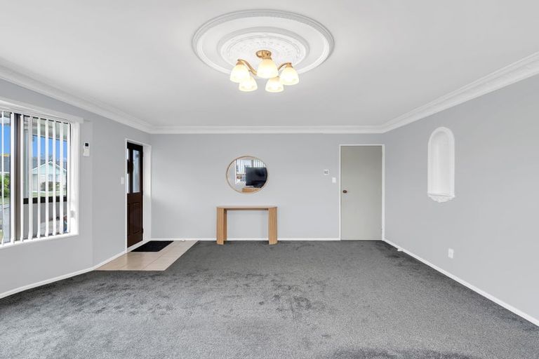 Photo of property in 2 Hampton Place, Springvale, Whanganui, 4501