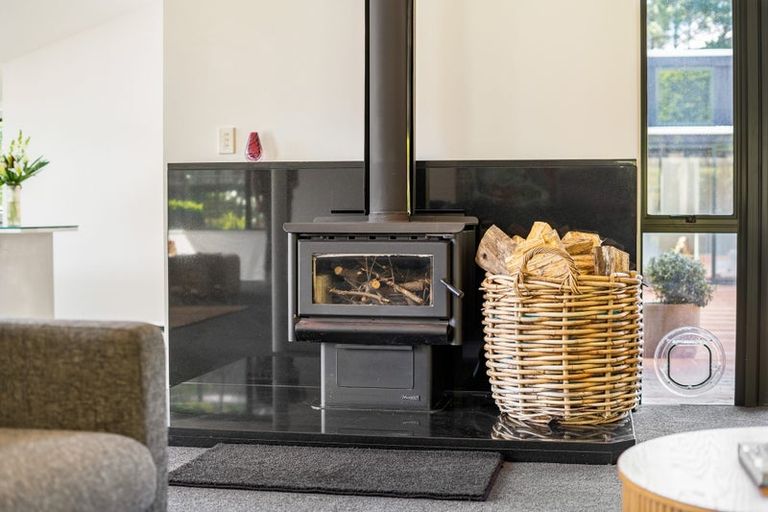 Photo of property in 20 Coroglen Rise, Pukerua Bay, 5026