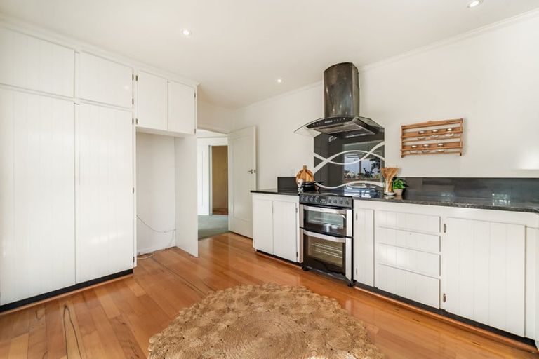 Photo of property in 17a Blue Mountains Road, Silverstream, Upper Hutt, 5019