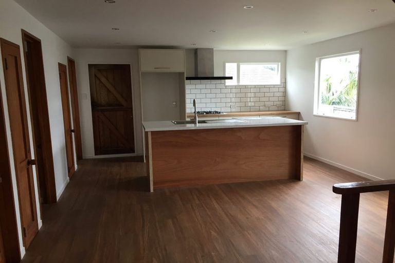 Photo of property in 112a Rosier Road, Glen Eden, Auckland, 0602